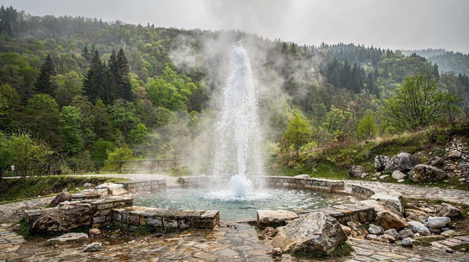 Hot springs and thermal spas near Sofia: a practical guide — Hot springs and thermal spas near Sofia: Sapareva Banya, Bankya, Kostenets — tem